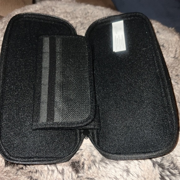 Legend of Zelda Nintendo switch case new - Picture 2 of 5